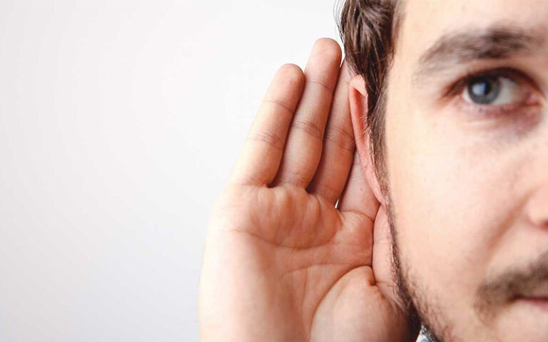 علت کم شنوایی و ناشنوایی چیست؟
